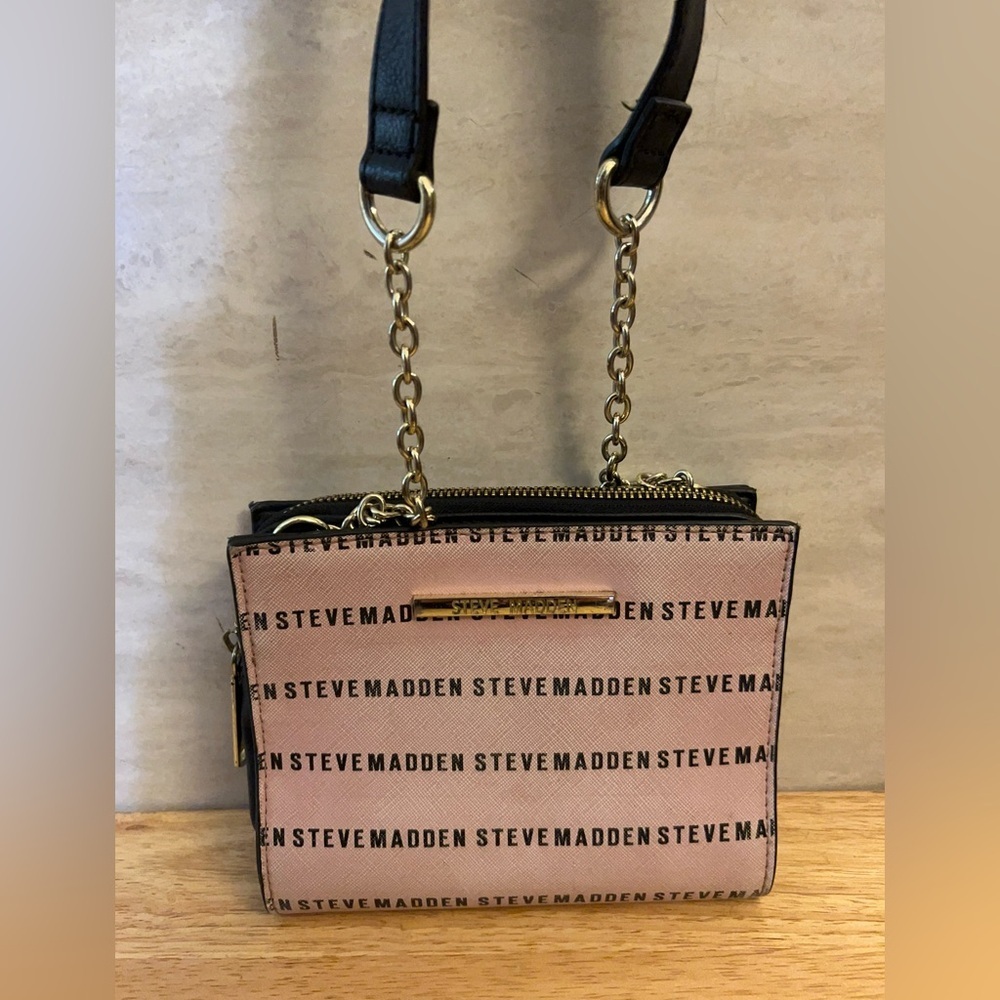 Steve Madden Black Logo Print Pink Crossbody Bag Silver Chain Accents